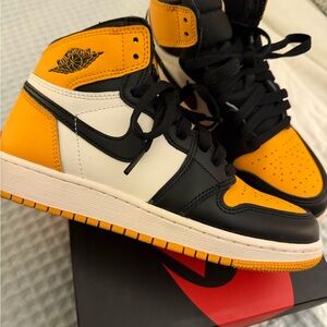 Nike JORDAN 1 Retro High TAXI